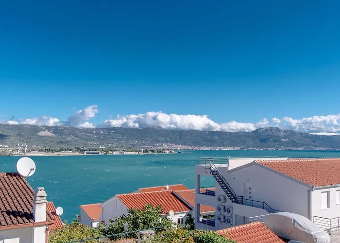 Апартаменты Iva *