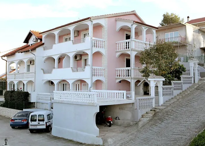 Iva Апартаменты